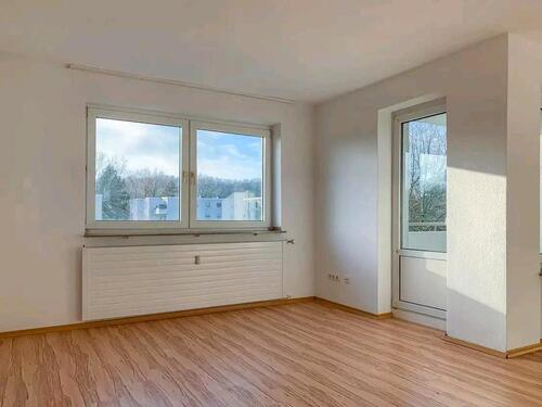 Foto - 2,5 Zimmer Wohnung mit Balkon - 600,00&nbsp;EUR Kaltmiete, ca.&nbsp; 55,00&nbsp;m&sup2;