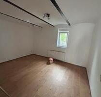 Wohnung - 80qm 600€ kalt - 800,00 EUR Kaltmiete, in Hundsangen (PLZ: 56414)