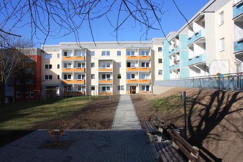 Foto - Balkonwohnung zum Sofortbezug - 371,00&nbsp;EUR Kaltmiete, ca.&nbsp; 61,82&nbsp;m&sup2;