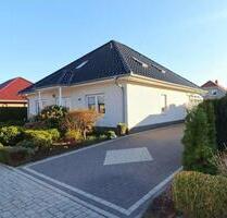 Komfortabler Bungalow in Papenburg, Kapitänsviertel