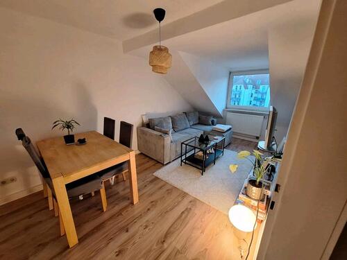 Foto - 3 Zimmer Dachgeschoßwohnung zur Miete in Hannover