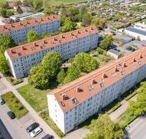 2-Raum-Wohung in Ichtershausen - 360,00&nbsp;EUR Kaltmiete, ca.&nbsp; 46,00&nbsp;m&sup2; in Amt Wachsenburg (PLZ: 99334)