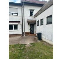 120 m² 4-Zimmer-Wohnung + 30 m² Außenbereich mit Markise - Viernheim