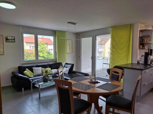Foto - Schön geschnittene 2,5-Zimmerwohnung mit EBK und Balkon
