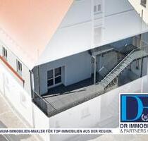 Großzügige 4-Zi-Whg mit Balkon und Einbauküche in frisch saniertem Stadthaus - Vohburg an der Donau