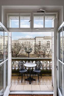 Foto - Hochw renov. Altbauwohnung Balkon Weitblick sonnig Friedrichshain