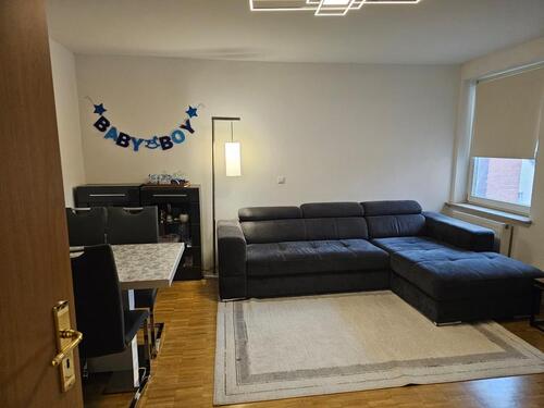 Foto - 2,5-Zi.-Altbau-Wohnung m. Balkon u. Stellplatz in zentraler Lage