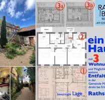 ein Haus mit 3 Wohnungen und weiteren Möglichkeiten - Uttenreuth
