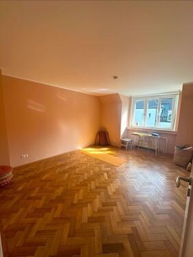 Foto - Zimmer zur Untermiete - 700,00&nbsp;EUR Kaltmiete, ca.&nbsp; 25,00&nbsp;m&sup2;