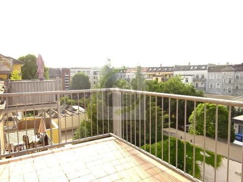 Foto - WoHlFüHlEn auf Ihrer neuen DaChTeRaSsE
