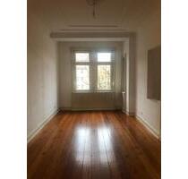 Schöne Altbau-Wohnung am Marienplatz mit Balkon und Einbauküche - Stuttgart Lehen