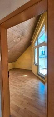Foto - Dachgeschoßwohnung in Wernau (Neckar) zur Miete
