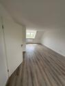 Foto - Wohnen mit Stil: Frisch renovierte 2-Zimmer-Wohnung in zentraler Lage – 1 Monat nettokaltmietfrei