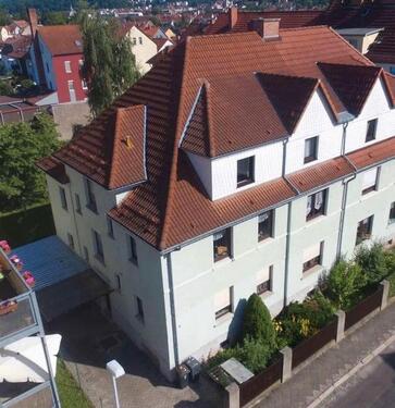 Foto - 4-Raum-Wohnung, ruhig-gelegen, mit Balkon und Carport