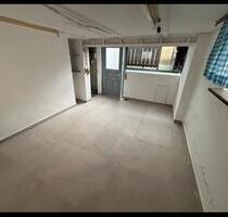 Büroeinheit zu vermieten - 400,00&nbsp;EUR Kaltmiete, ca.&nbsp; 30,00&nbsp;m&sup2; in Rodgau (PLZ: 63110)