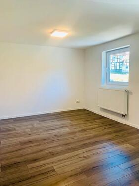 Foto - WG-Zimmer in saniertem Altbau - 350,00&nbsp;EUR Kaltmiete, ca.&nbsp; 80,00&nbsp;m&sup2;