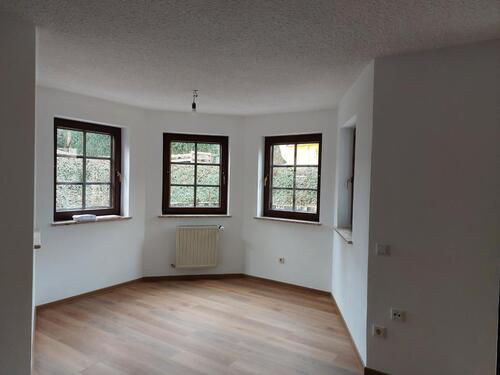 Foto - Neu renovierte Einliegerwohnung mit Terrasse