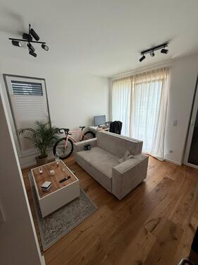 Foto - ANFRAGENSTOPP! Moderne 1,5 Zimmer-Wohnung mit Garten + Terrasse