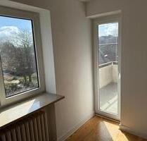 Eine schöne und geräumige 2-Zimmer-Wohnung wird ab dem 01.05.2026 - Kiel Neumühlen-Dietrichsdorf