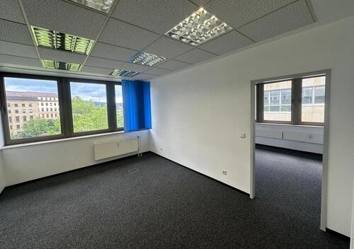Foto - 5,90 € pro m² - Büroeinheit mit ca. 180 m² in direkter Innenstadtlage von Saarbrücken zu vermieten