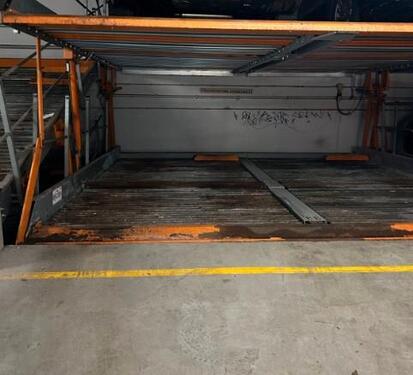 Foto - Tiefgaragenstellplatz in Altona zu vermieten!