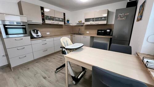 Foto - Großzügige 110 Quadratmeter, 4 Zimmer Wohnung zu vermieten