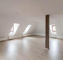 Renovierte 4-Zimmer-Dachgeschosswohnung in Löbau – effizientes Heizen mit Fernwärme