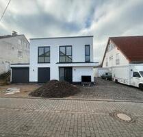 Exklusive Neubauwohnung (Erstbezug) mit Balkon & Fußbodenheizung - Unkel