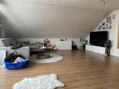 Foto - 3 Zimmer Wohnung mit Balkon Tageslichtbad Einbauküche Weitblick
