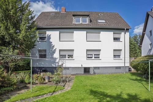 Foto - Modernisiert: 2 Zimmer im DG mit neuem Bad – ab 15.03.2026