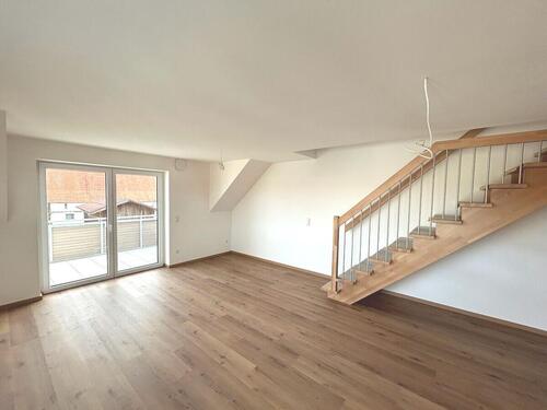 Foto - Erstbezug - Moderne 5,5-Zimmer-Maisonette-Wohnung mit Südbalkon