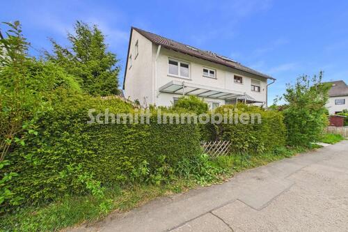 Foto - Doppelhaushälfte mit Garten in Oberursel-Oberstedten, in Feldrandlage
