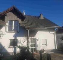 Doppelhaushälfte befristet in NaunhofAlbrechtshain zu vermieten!