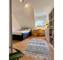 Zimmer 13 qm in WG in Stuttgart Kaltental ab 01.11. zu vermieten