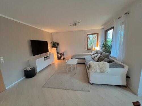 Foto - 4-Zimmerwohnung in ruhiger Ortsrandlage mit Blick ins Grüne