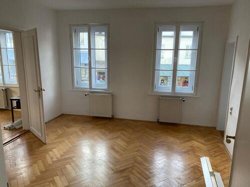 Foto - Exklusive 3 Zimmer Altbau Wohnung direkt am Kapellplatz