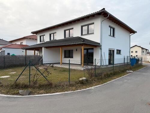 Foto - 5 Zimmer Doppelhaushälfte in Landau an der Isar