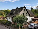 Foto - Großes Einfamilienhaus: Panoramablick, Wintergarten, 4 Garagen...