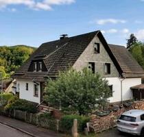 Großes Einfamilienhaus: Panoramablick, Wintergarten, 4 Garagen... - Großalmerode