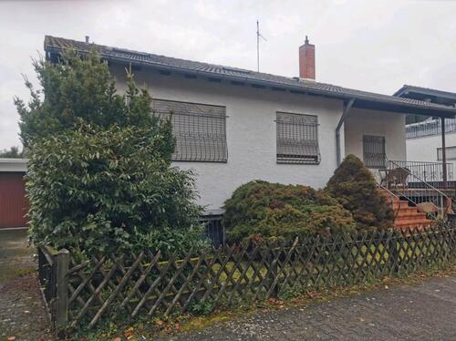 Foto - Bungalow im Landhausstil mit Pool und Einliegerwohnung