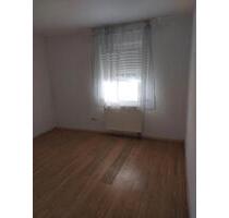 Wohnung zu vermieten - 950,00&nbsp;EUR Kaltmiete, ca.&nbsp; 110,00&nbsp;m&sup2; in Eschenbach in der Oberpfalz (PLZ: 92676)