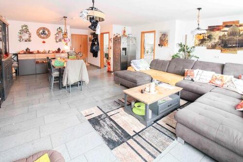 Foto - Schöne 3 Zimmer Wohnung mit Naturstein Fliesen