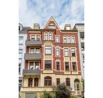 Altbauwohnung in zentraler Lage über den Dächern von Kiel