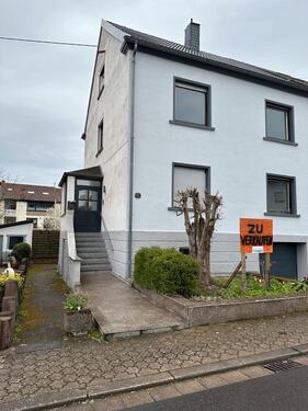 Foto - Mehrfamilienhaus, Wohnhaus in Saarwellingen zum Kaufen