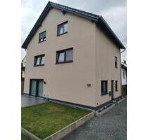 Einfamilienhaus - Neuwertig - 719.000,00&nbsp;EUR Kaufpreis, ca.&nbsp; 170,00&nbsp;m&sup2; in Büttelborn (PLZ: 64572)