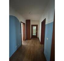 Zentrale 3-ZKB direkt am Cinestar – Parkett & Innenhofbalkon - Saarbrücken West