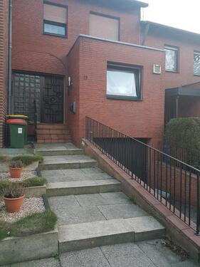 Foto - Reihenmittelhaus mit Garage und Garten in Südausrichtung