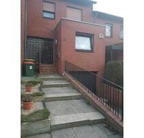 Reihenmittelhaus mit Garage und Garten in Südausrichtung - Oberhausen Alsfeld