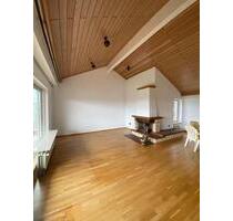 Großzügige 3-Zimmer-Wohnung mit Garage, Stellplatz und 2 Balkonen - Elz