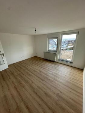Foto - 3-Zimmer-Wohnung mit Balkon – frisch renoviert, ruhig & gepflegt